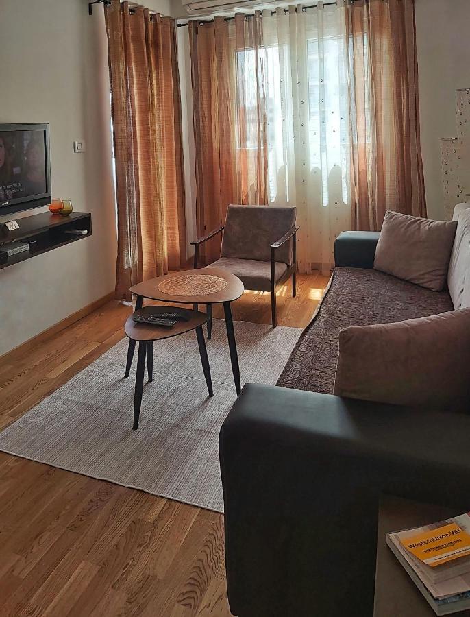 פודגוריצה Apartman Miss T מראה חיצוני תמונה