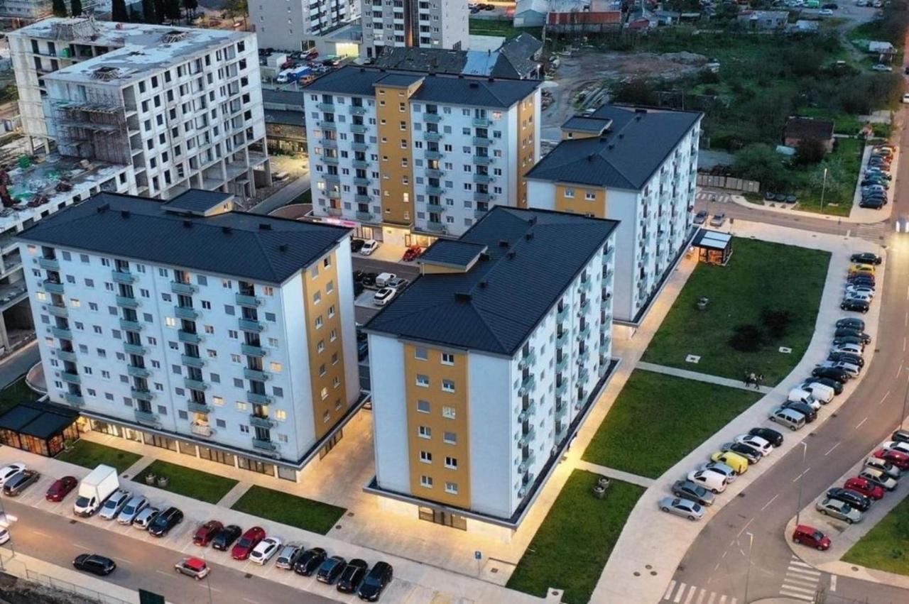 פודגוריצה Apartman Miss T מראה חיצוני תמונה