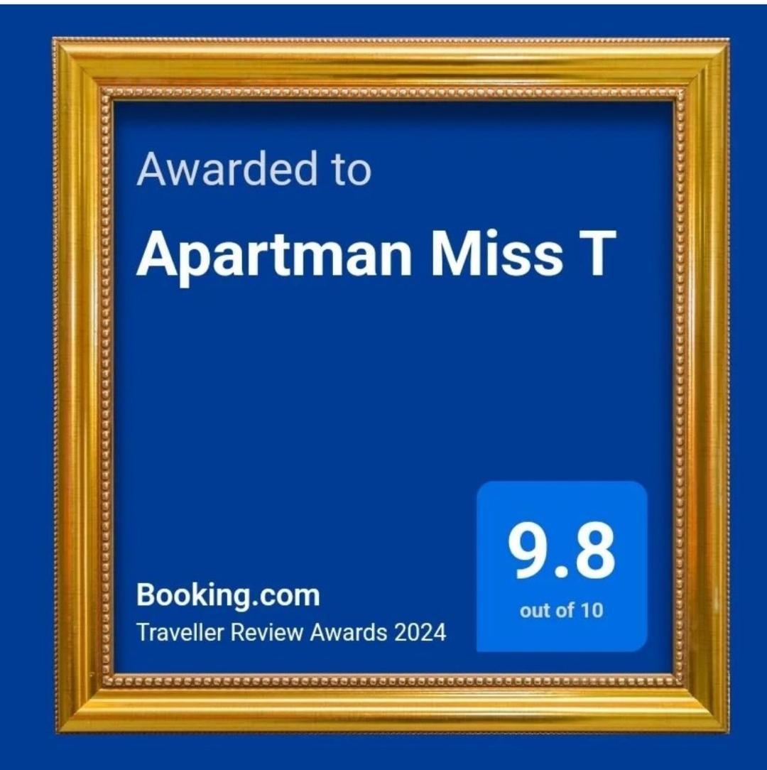 פודגוריצה Apartman Miss T מראה חיצוני תמונה