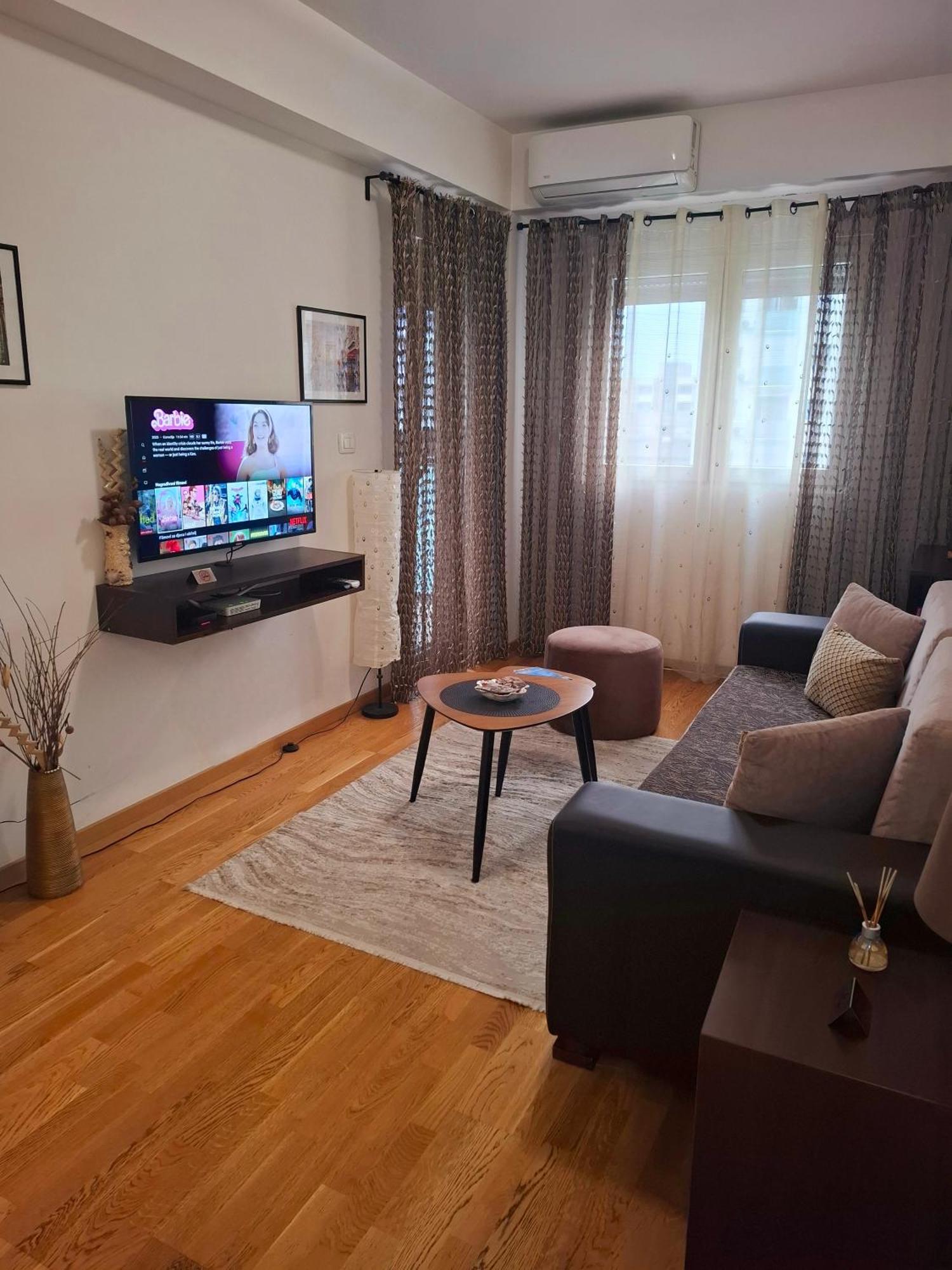 פודגוריצה Apartman Miss T מראה חיצוני תמונה